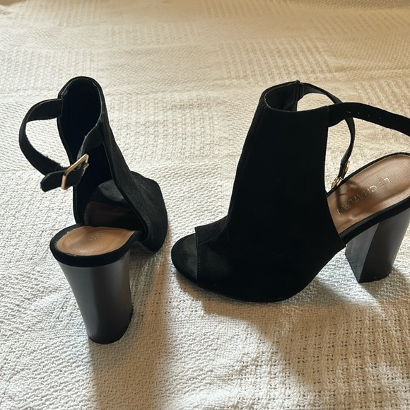 Open Back Heels - Picture 3 of 3